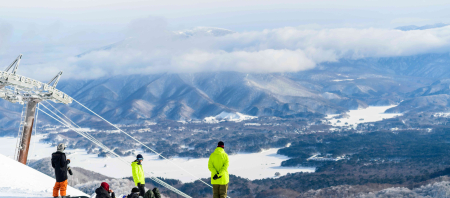 【ご案内】裏磐梯ではまだできる!!スキー場OPEN中🎿🏂